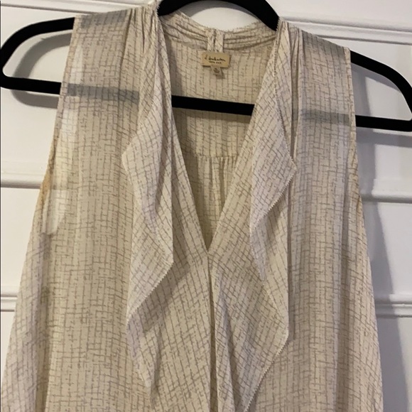 Aritzia Ainsley Silk Blouse - Beige & Grey - Picture 4 of 6